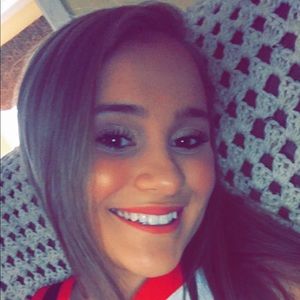 Meet your Posher, Halee